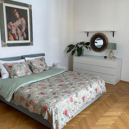 Blue Church Views - Central, Quiet, Bright - 4Th Floor Corner Apartment 125M2 Bratislava Luaran gambar