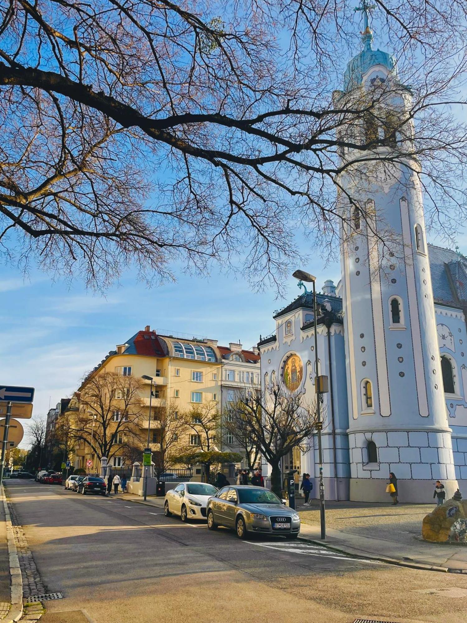 Blue Church Views - Central, Quiet, Bright - 4Th Floor Corner Apartment 125M2 Bratislava Luaran gambar