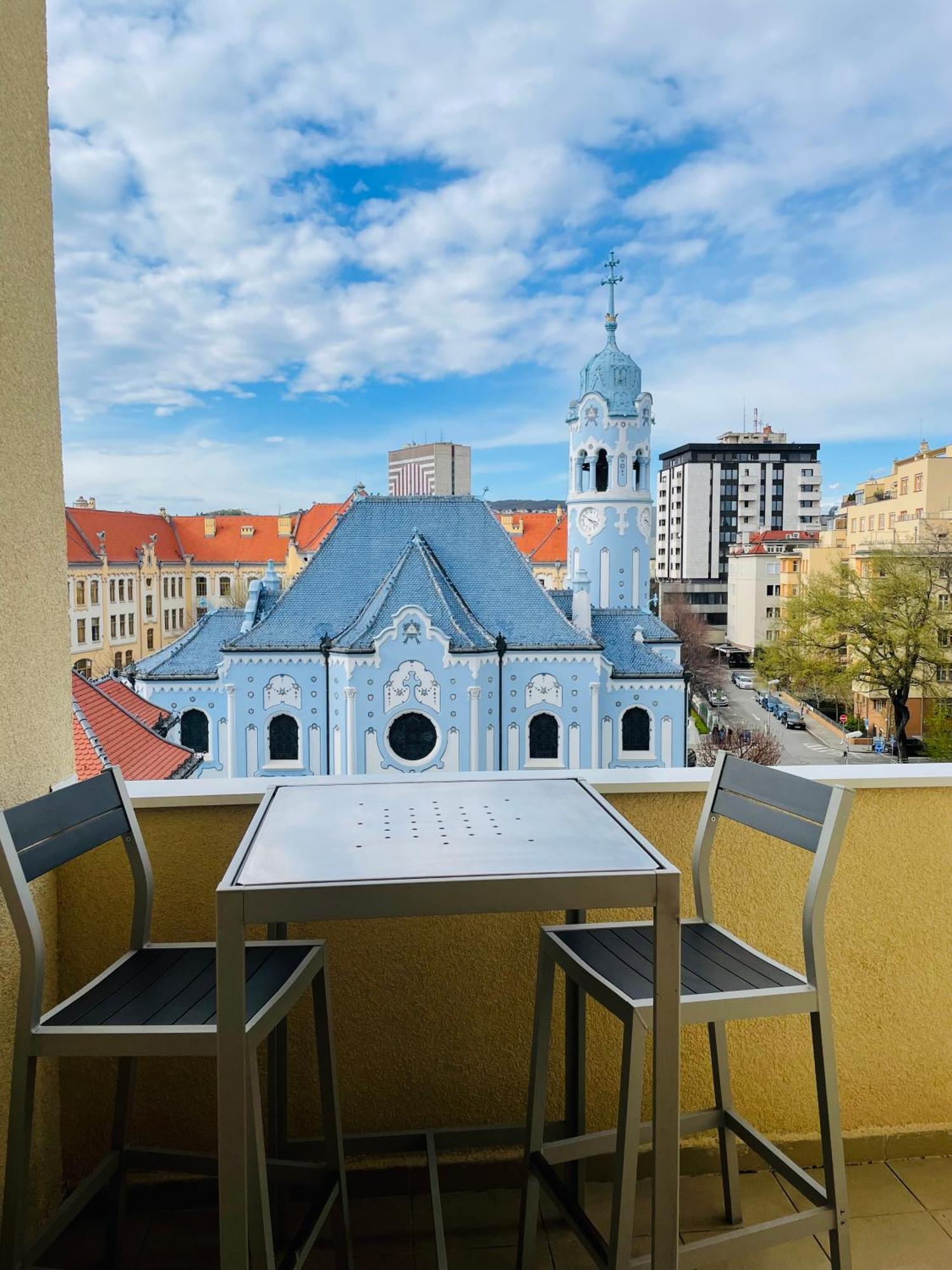 Blue Church Views - Central, Quiet, Bright - 4Th Floor Corner Apartment 125M2 Bratislava Luaran gambar