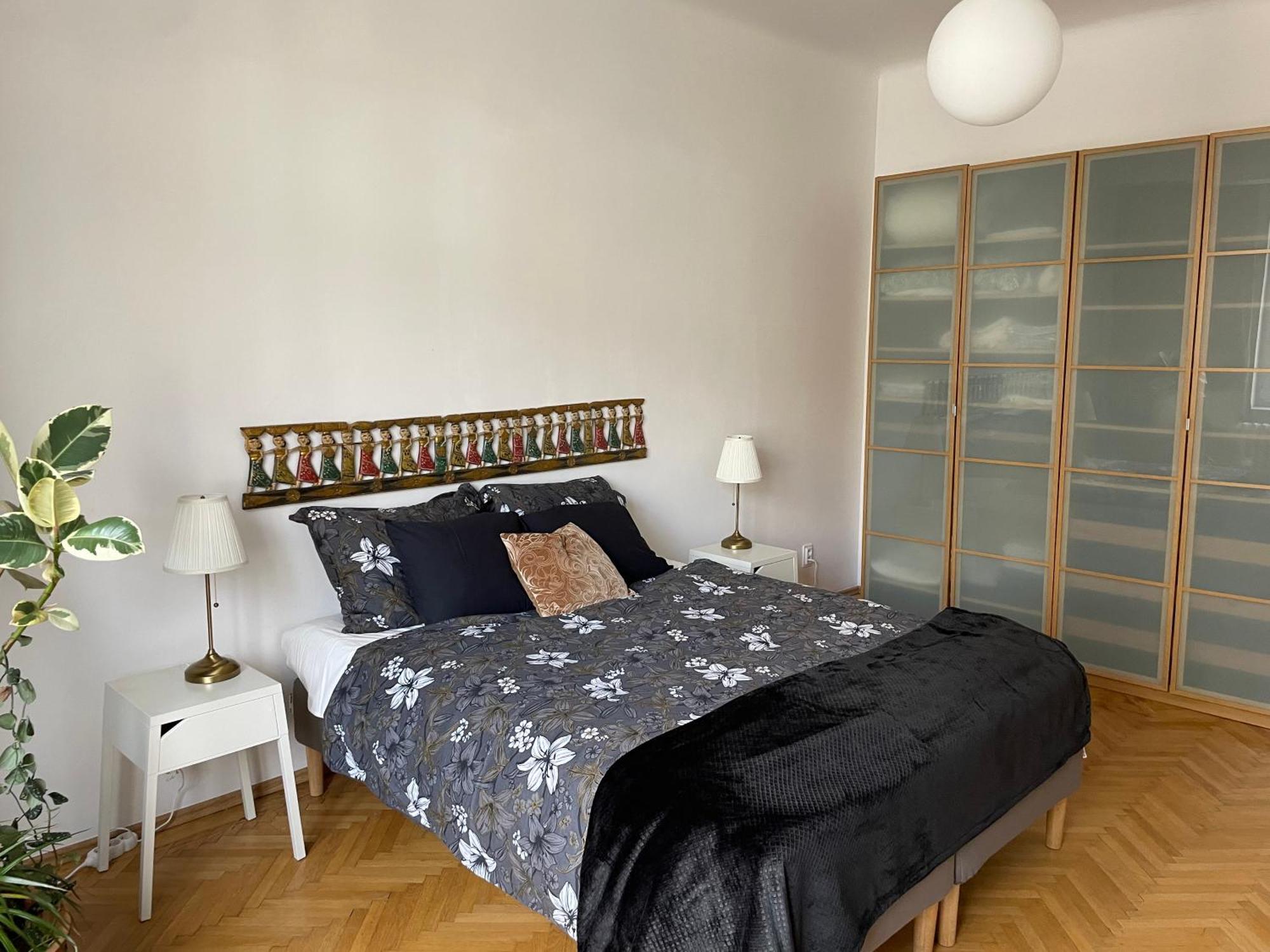 Blue Church Views - Central, Quiet, Bright - 4Th Floor Corner Apartment 125M2 Bratislava Luaran gambar