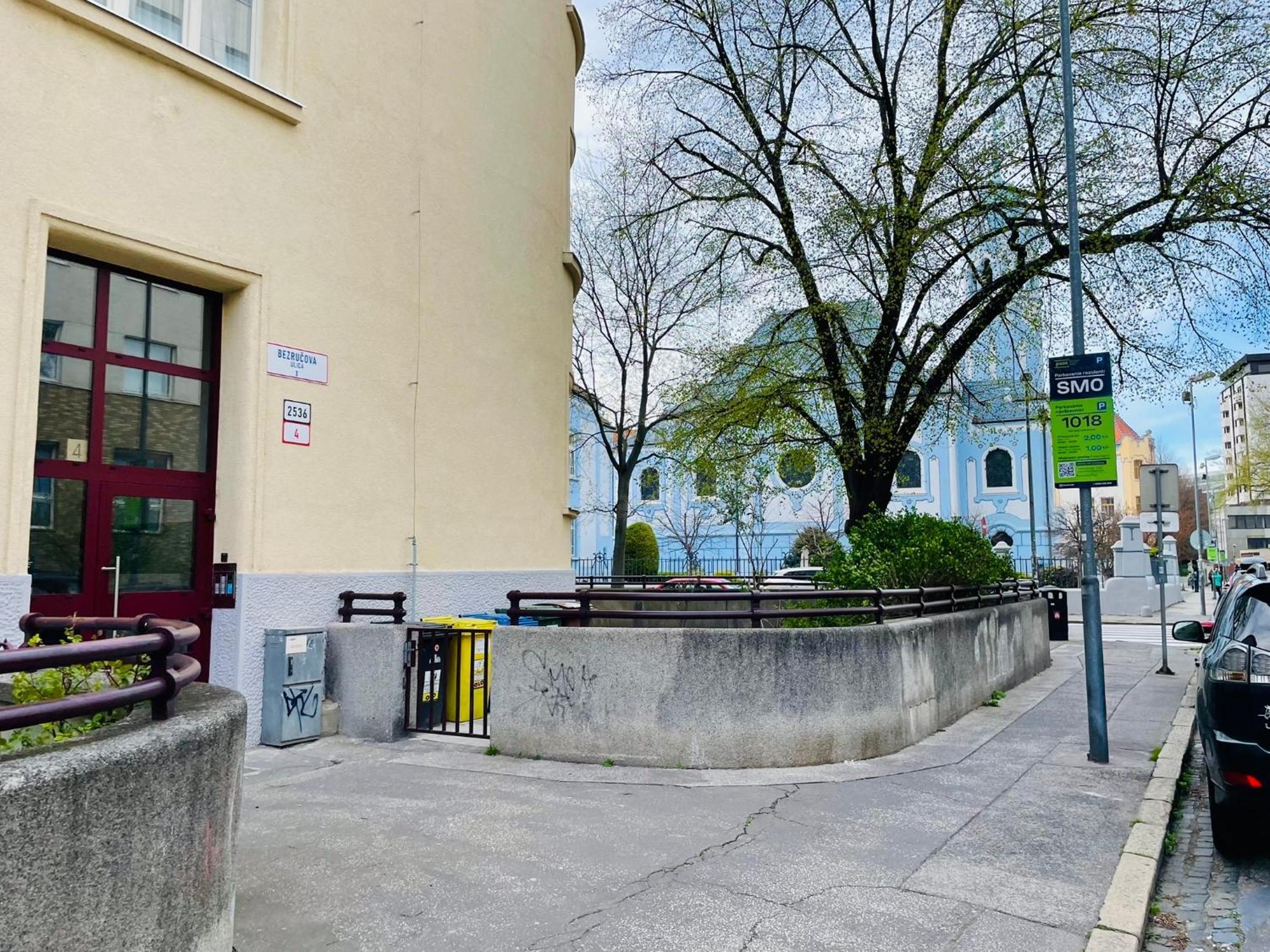 Blue Church Views - Central, Quiet, Bright - 4Th Floor Corner Apartment 125M2 Bratislava Luaran gambar